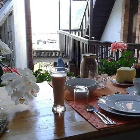 Alojamento de Acomodação e Pequeno-almoço Sot I Volz - 3*