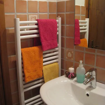 Alojamento de Acomodação e Pequeno-almoço Sot I Volz - 3*